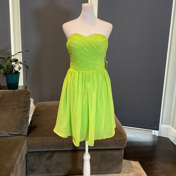 Women’s Lime Green Short Chiffon Prom Party Homecoming Dress Size 8 NWT - Picture 1 of 10